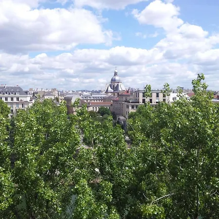 Schoener Romantischer Blick Auf Seine By Interhome Paris