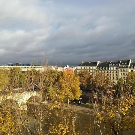Appartamento Schoener Romantischer Blick Auf Seine By Interhome *